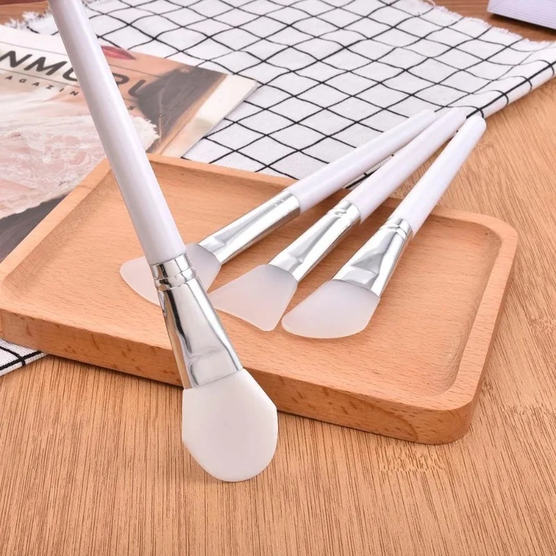 1/4Pcs Silicone Face Mask Brus - Huda Beauty Makeup Brush Set review and price
